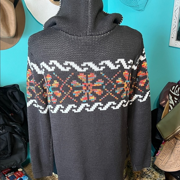 Chic Hooded Cardigan with Patterned Design - Picture 5 of 6